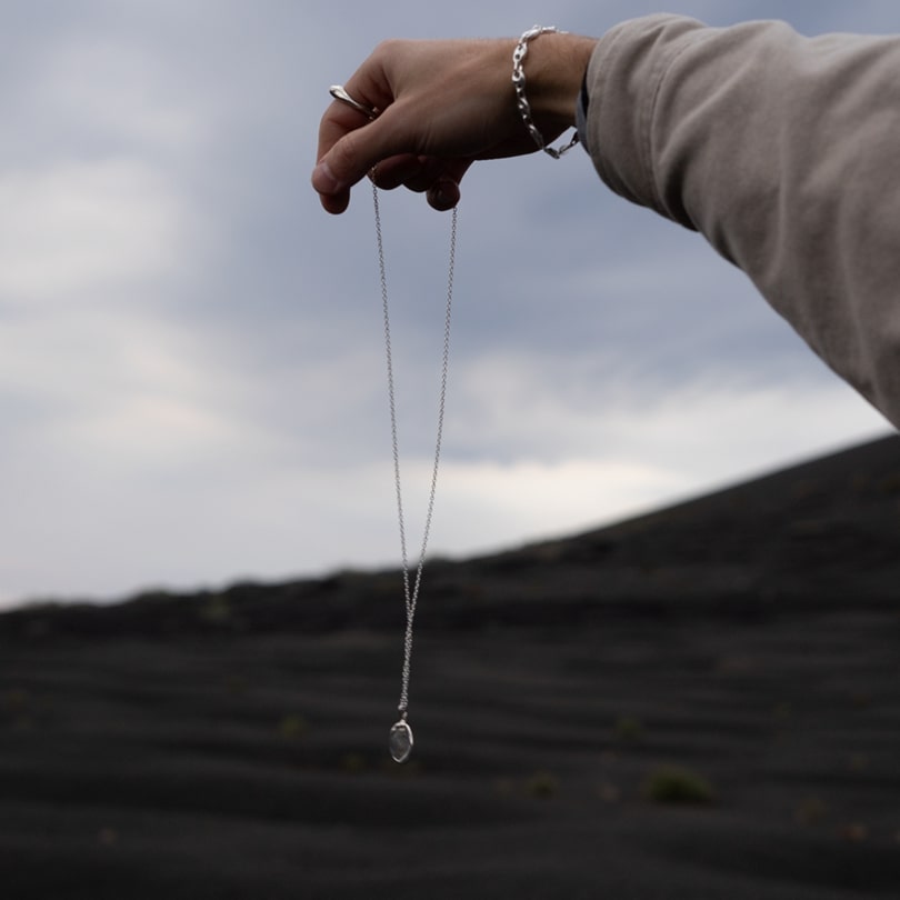 LA GERIA NECKLACE