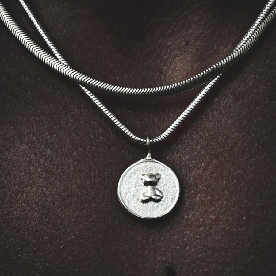 UNBALANZED BEAR NECKLACE