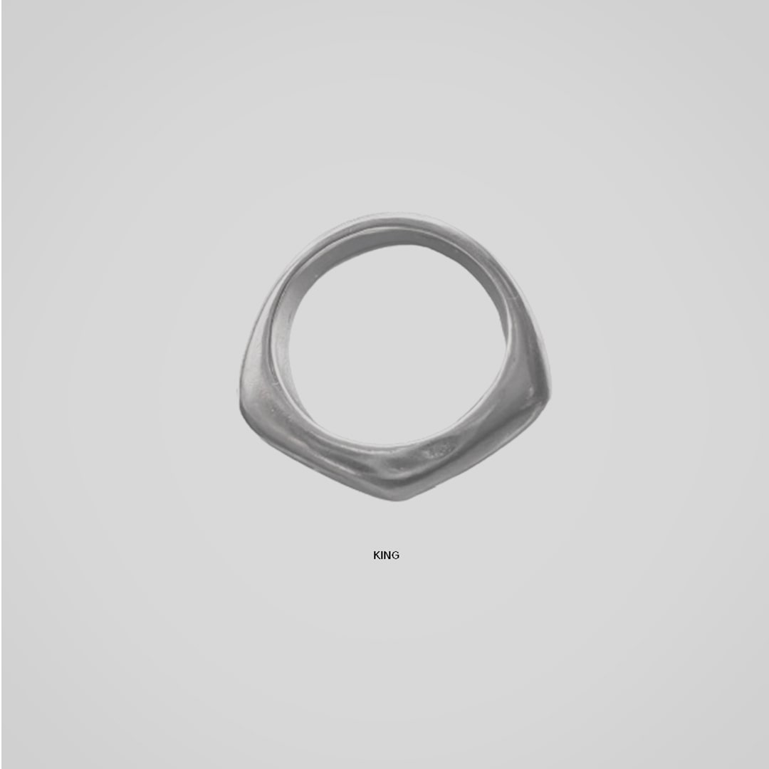 ESSENTIALS | KING RING