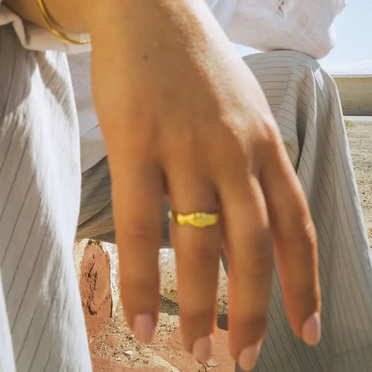 LAVA RING GOLD
